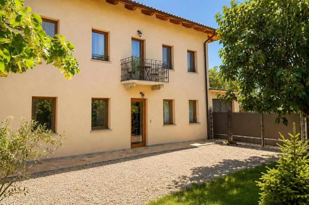 La casa, dal giardino — Il Boscheto